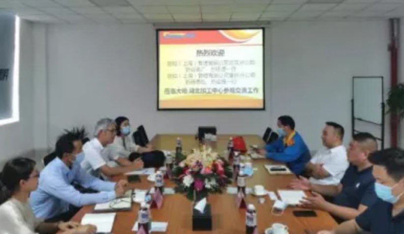 阪和武汉、阪和重庆总经理一行来访大明湖北加工中心